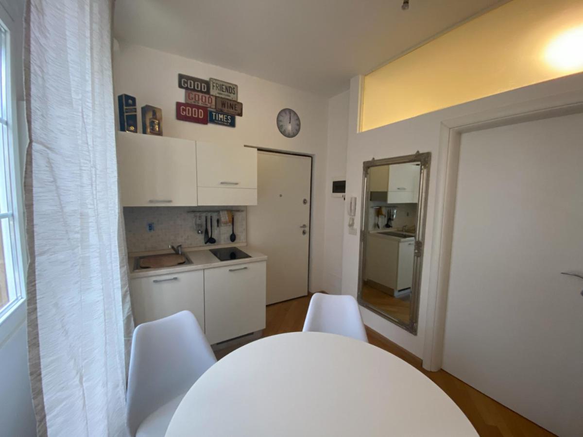 Apartamento Living Vittoria: Vicino Al Centro Di Bozen Exterior foto