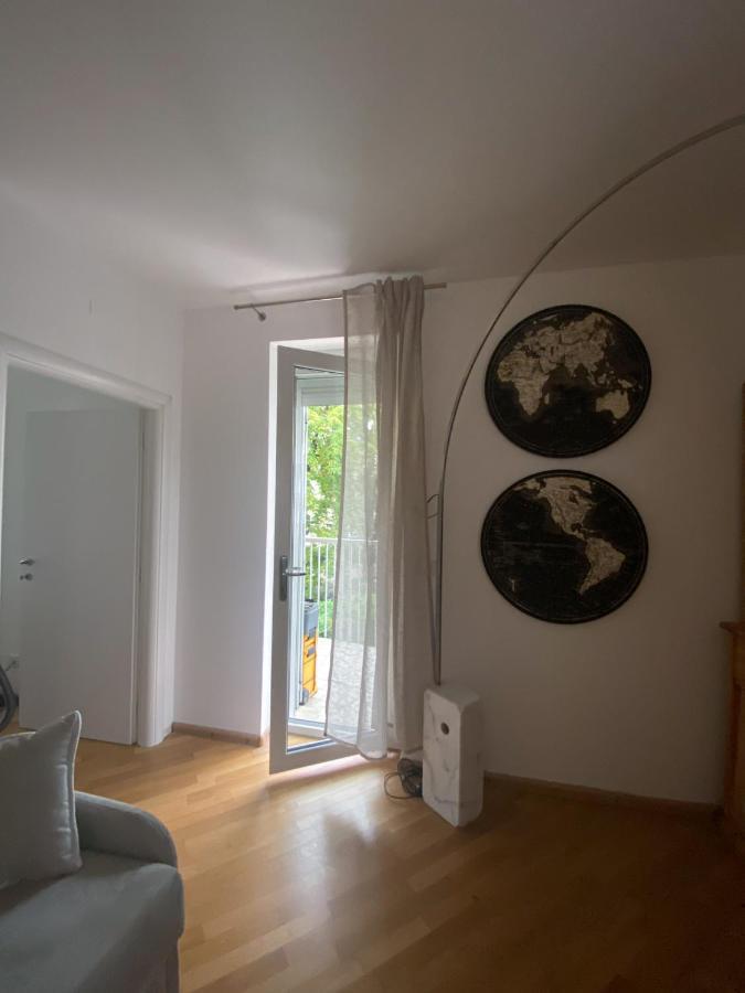 Apartamento Living Vittoria: Vicino Al Centro Di Bozen Exterior foto